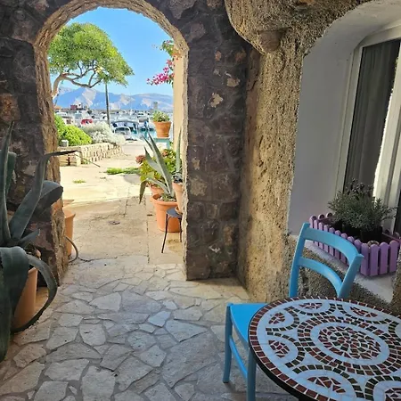 Lighthouse Apartment