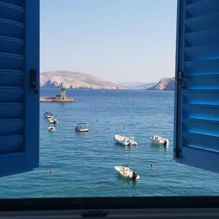 Lighthouse Apartment *